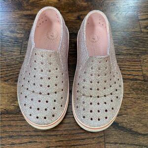 Native Miles - pink glitter - size 13